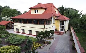 Willa Maksymilian Bed And Breakfast